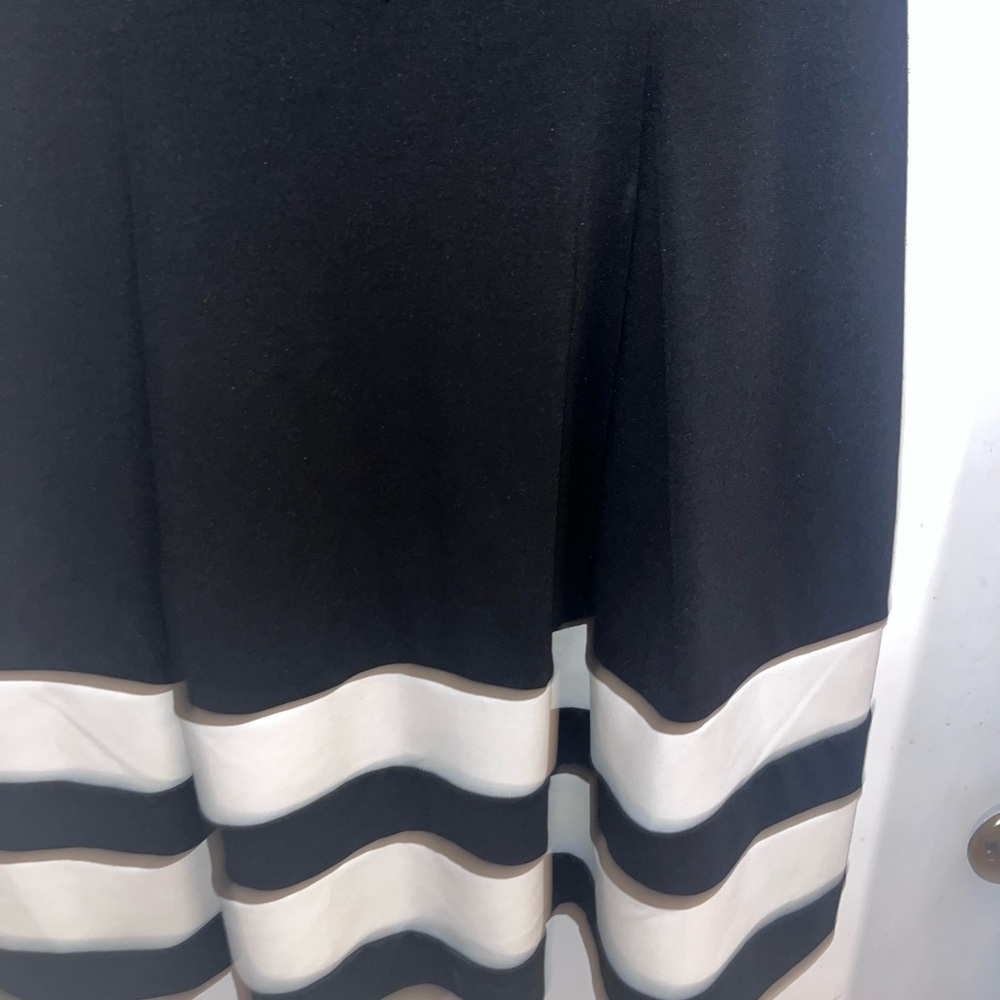 Calvin Klein Black and White Midi A-Line Dress - Picture 4 of 10